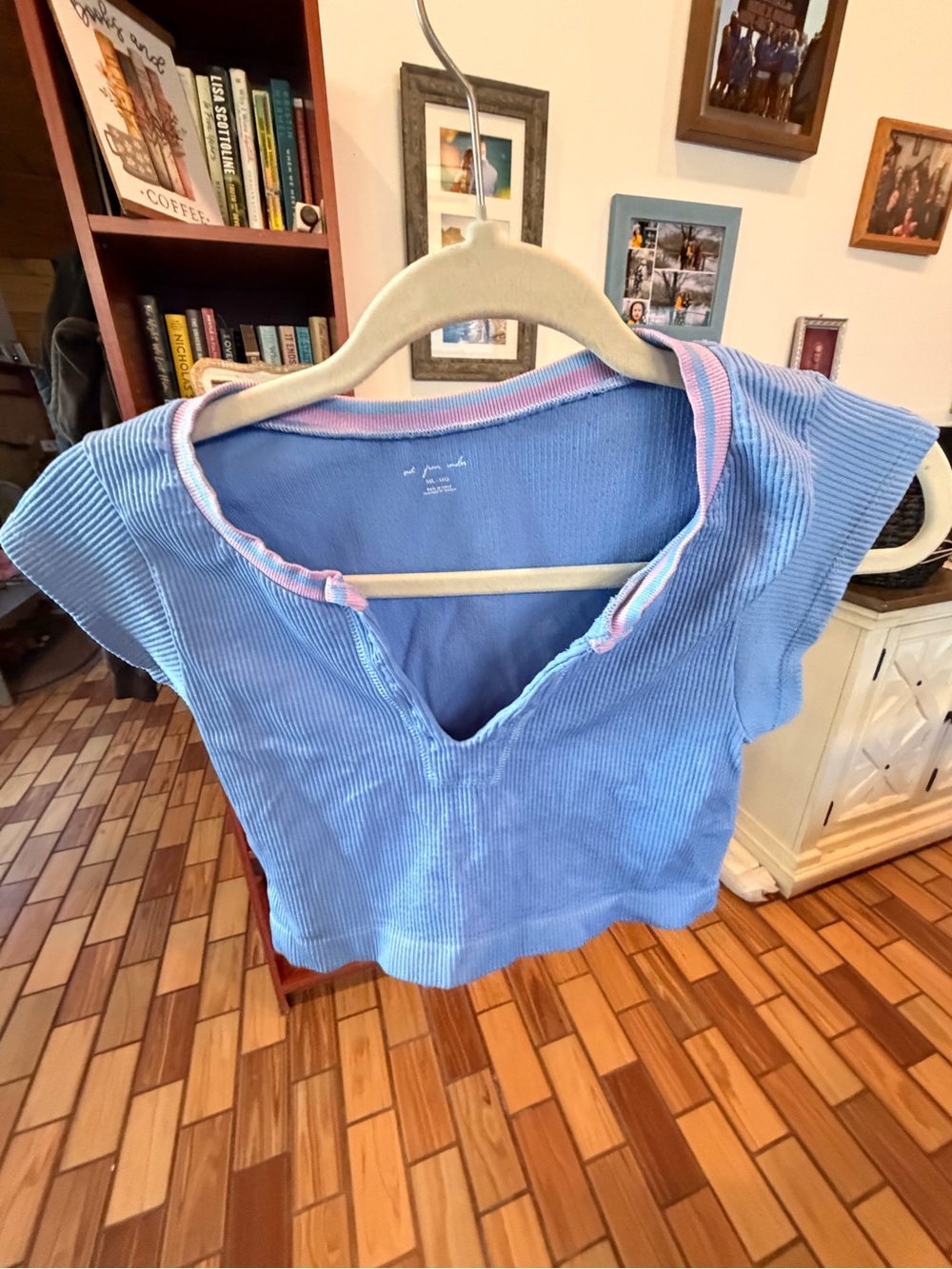 Urban Outfitters Blue Ribbed V-Neck Crop Top with Pink Trim